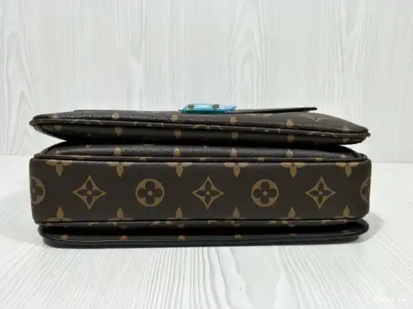 Affordable LOUIS VUITTON POCHETTE METIS 0605